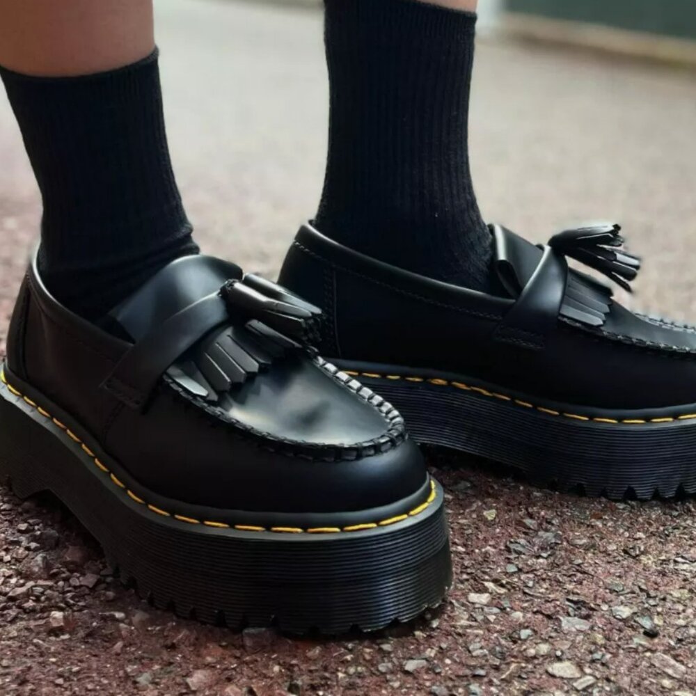 DR. MARTENS ADRIAN QUAD LEATHER PLATFORM TASSLE LOAFERS MSRP$210 Timeless Design